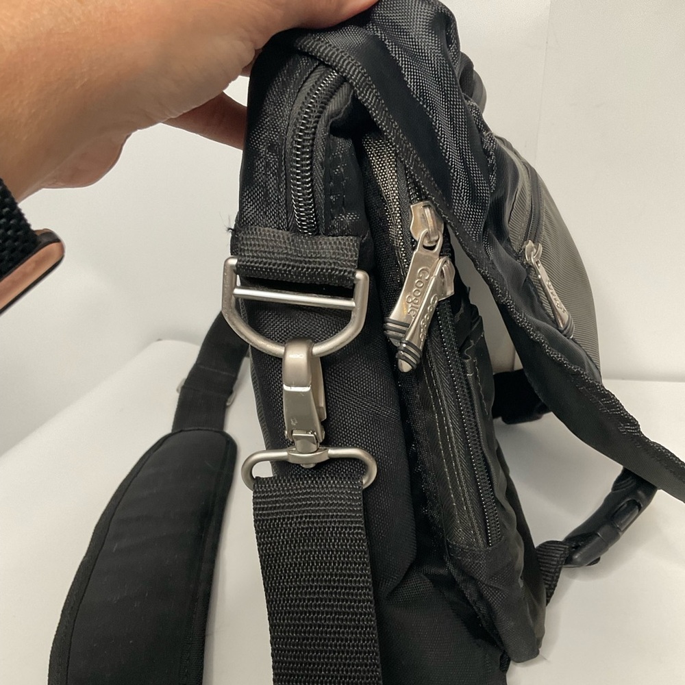 Google Adjustable Strap Multiple Compartment Corp… - image 4